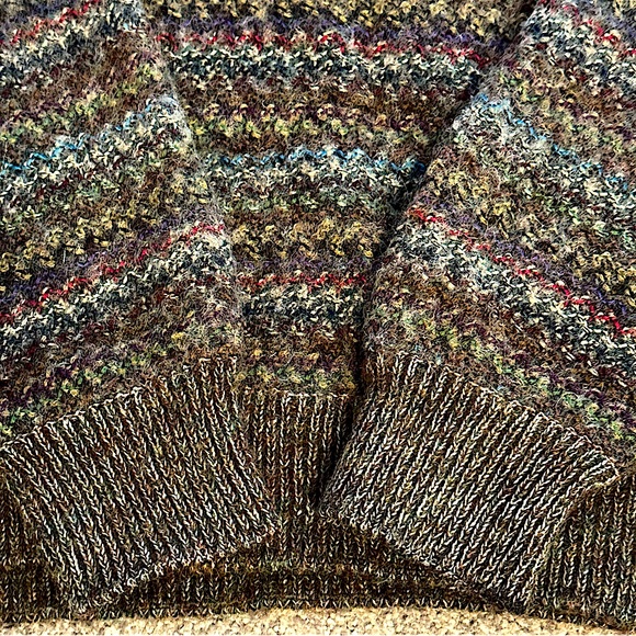 Vintage 70% Wool and 30% Alpaca Italian made knitted women’s sweater size Medium - Picture 3 of 11
